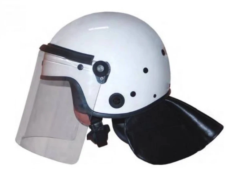 Casc antidisturbis de la policia amb escut facial